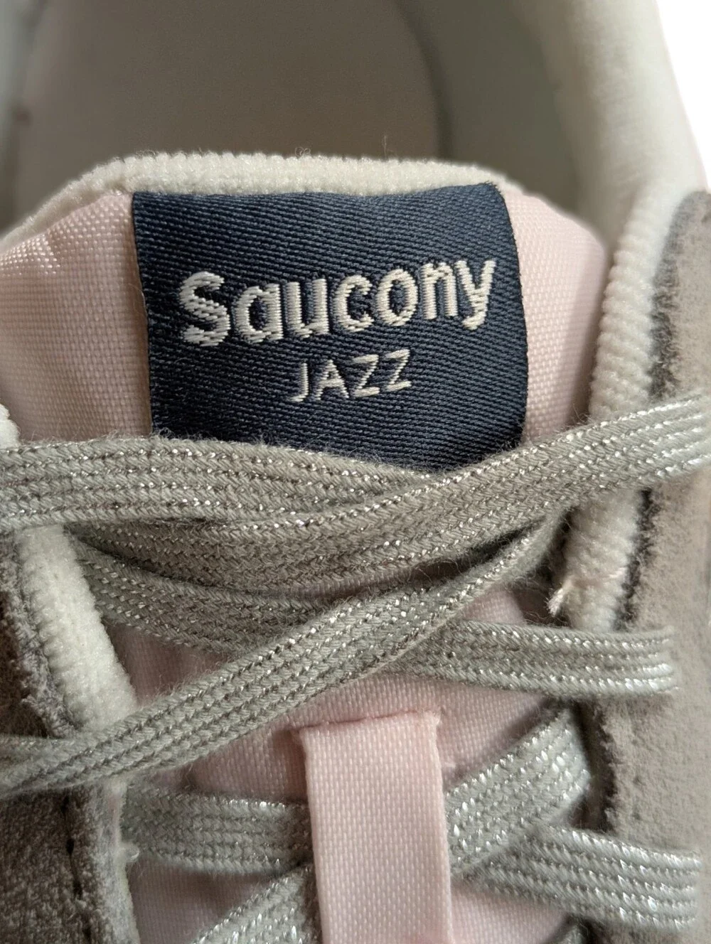 Saucony Jazz Original Gray and Blush Sneakers Size 5